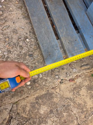 Caseta para perro azul y blanca