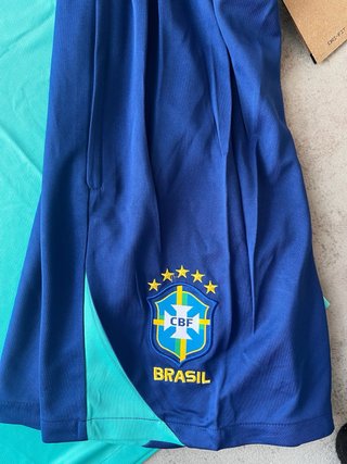 Conjunto de fútbol Nike Brasil