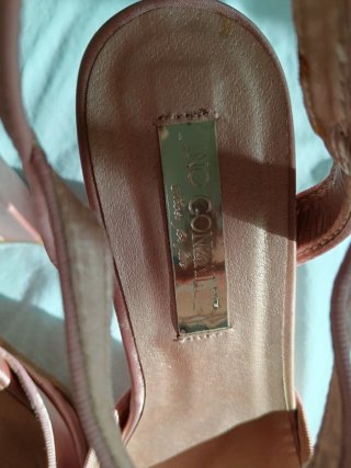 Zapatos de tacón rosa
