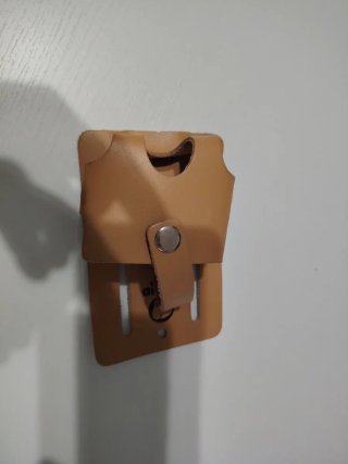 Funda porta-flexómetro de piel