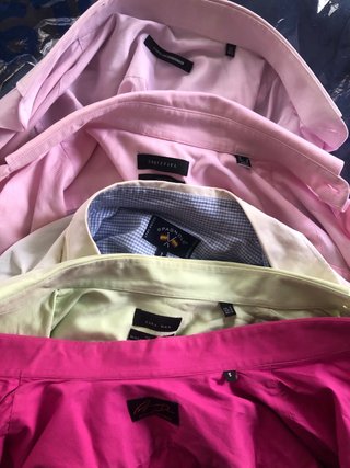 2 trajes, 5 camisas y americana