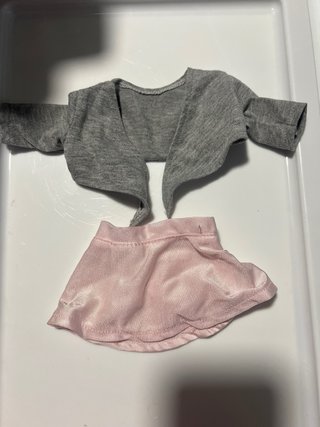 Mochila y ropa para muñeca Corolle