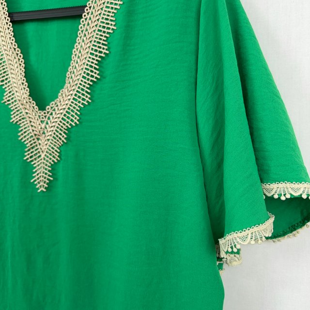 Made In Italy Green Lace Trim Tie Front Top