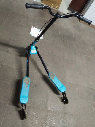 Patinete 3 ruedas azul