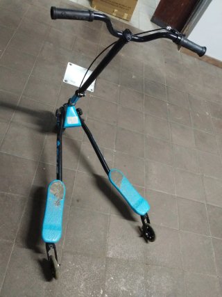 Patinete 3 ruedas azul