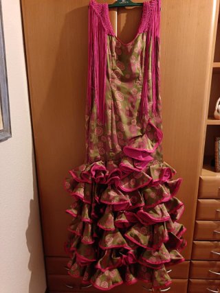Vestido Flamenca Verde y fucsia