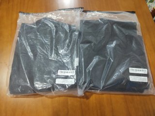 Vaqueros negros y grises