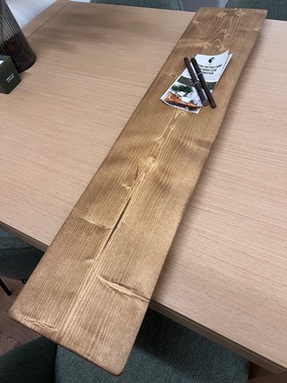 Estante de madera rústico
