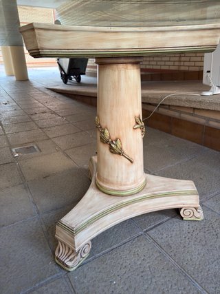 Mesa de comedor octogonal de cristal y madera