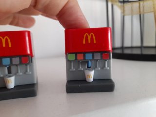 Distributore bibite Little McDonald's