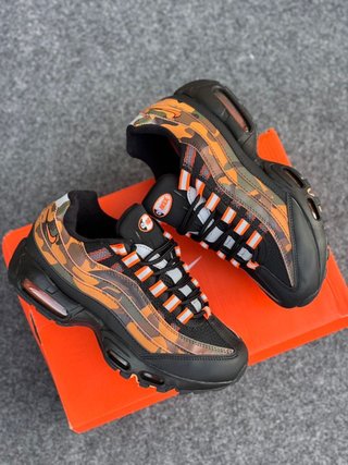 Nike Air Max Camuflaje Naranja Negro