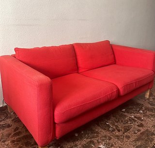 Sofá 2 plazas rojo