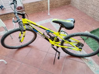 Bicicleta Montaña Amarilla