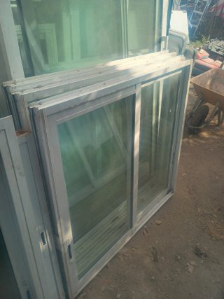 5 Ventanas de aluminio correderas 125 euros unidad