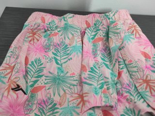 Shorts vaqueros con cerezas bordadas