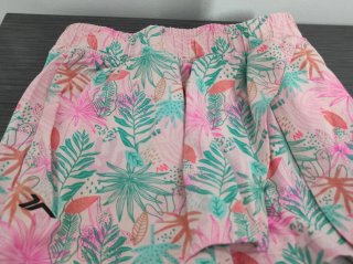 Shorts vaqueros con cerezas bordadas