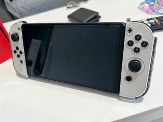 Nintendo Switch OLED Blanca y Negra