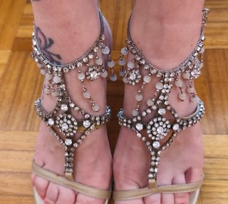 Sandalias Sacha London pedrería doradas/plateadas