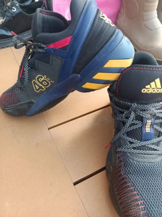 Zapatillas Adidas Negras y Azules