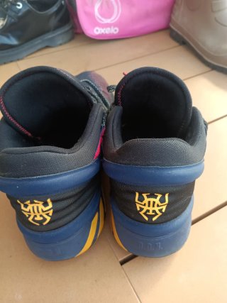Zapatillas Adidas Negras y Azules