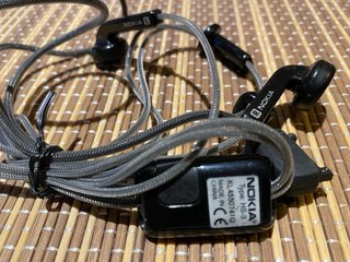 Auriculares Nokia HS3