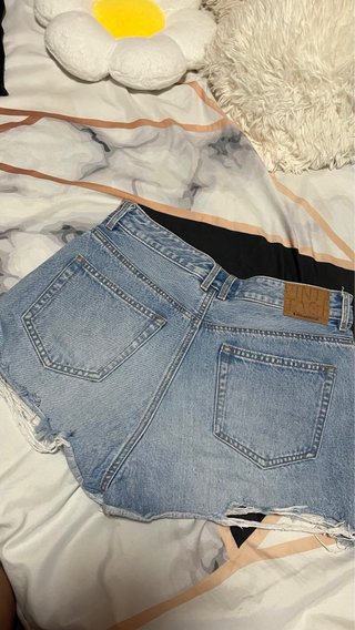 Vaqueros cortos Stradivarius Talla 40