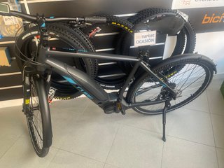Bicicleta Eléctrica Cube Cross Hybrid ONE 500
