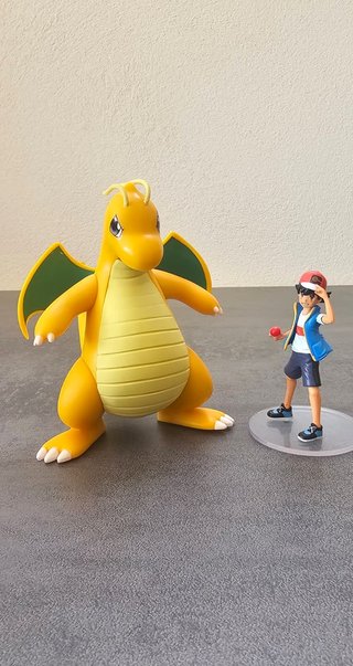 Figura Dragonite Pokemon Scale World