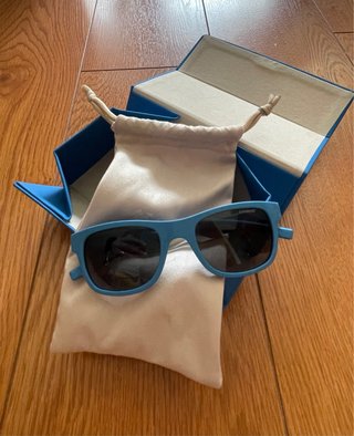 Gafas de sol infantiles azules