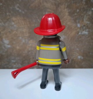 Playmobil serie 19 chico bombero