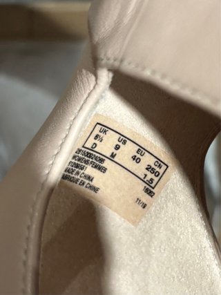 Sandalias Clarks Piel Beige Talla 40.