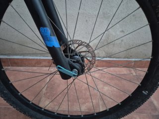 Bicicleta Rockrider 29 Negra y Azul