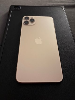iPhone 11 Pro Max 64GB Dorado