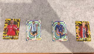 Pack Cromos Futbolistas: Haaland, Ronaldo, Messi,