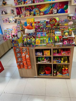Mobiliario completo tienda