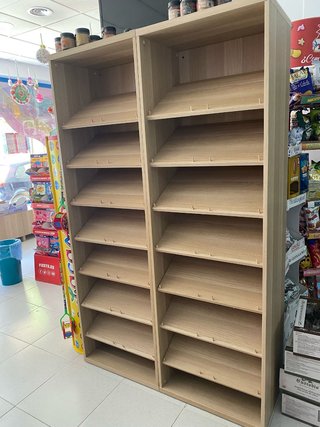 Mobiliario completo tienda