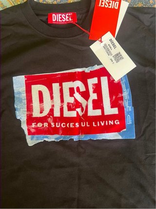 Camiseta Diesel Negra Logo Estampado