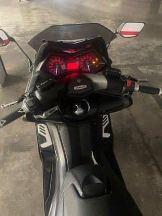 Yamaha T-MAX 530 Negra