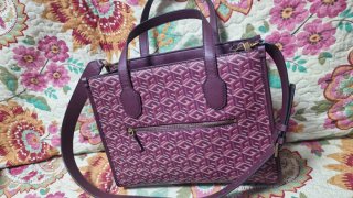 Bolso Guess de Mano con correa para hombro GRANATE