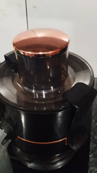 Licuadora Cecotec Titanium 1900 Negra