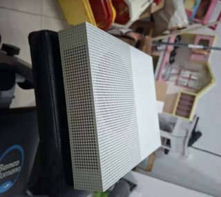 Xbox Series S Blanca + 2 Juegos y Mando