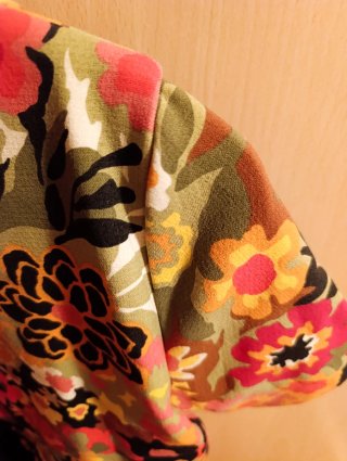Mono floral Zara talla M