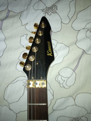 Guitarra Eléctrica + bandolera + Funda