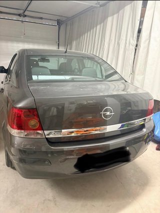 Opel Astra 2011