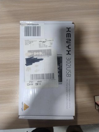 Behringer Xenyx 302USB Mesa Mezclas