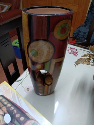 Jarrón Congoleño de Madera y Terracota