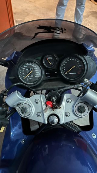 Suzuki GSX750F azul - Precio negociable