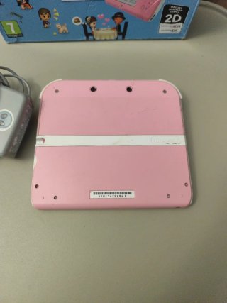 Nintendo 2DS Tomodachi Life Rosa