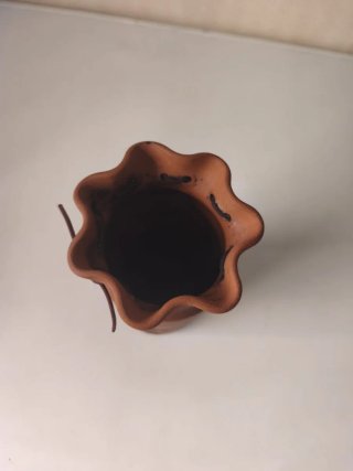 Jarrón de terracota decorado
