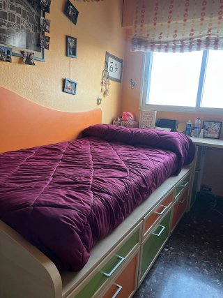 Mueble juvenil modular naranja y madera